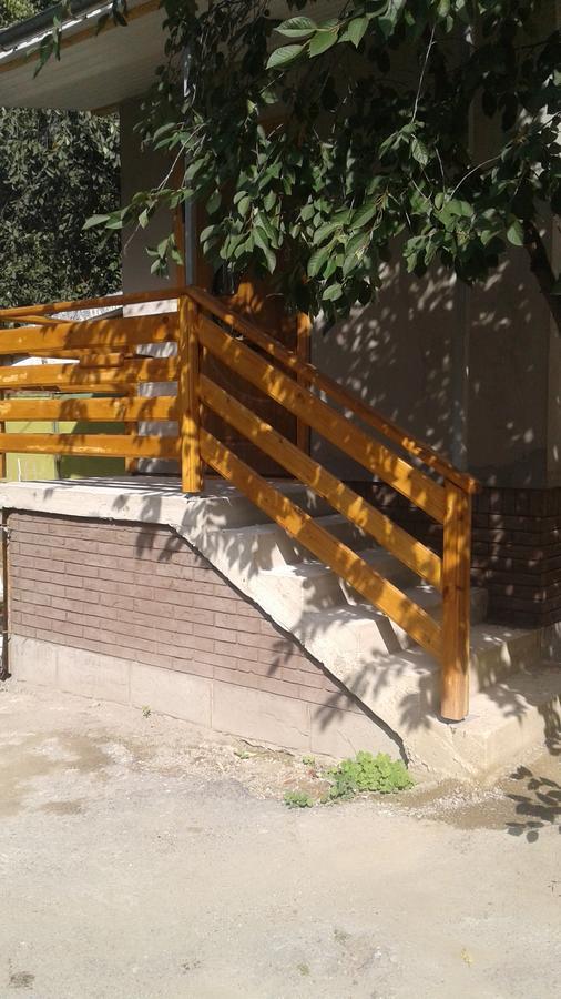 Центрові апартаменти Ивано-Франкивск Екстериор снимка
